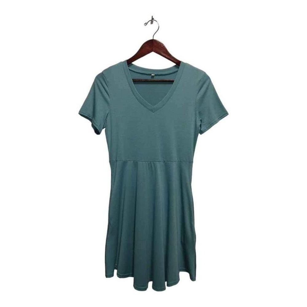 This short sleeve Teal colored dress with pockets is Size small - Picture 1 of 4